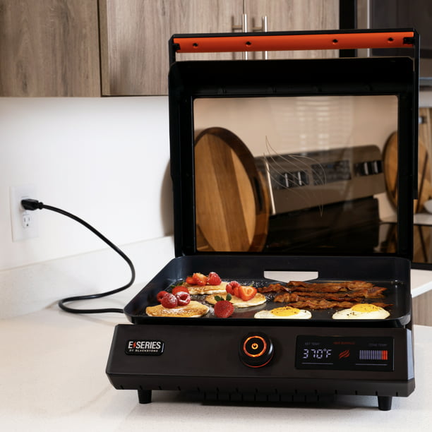 Blackstone E-Series 17" Electric Tabletop Griddle with Hood, Black