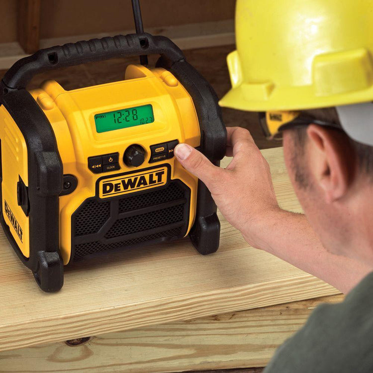 20-Volt Max Compact Corded/Cordless Worksite Radio
