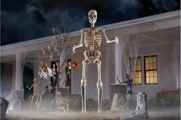 Home Accents 12 Ft. Giant-Sized Skeleton with Lifeeyes NO250058